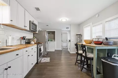 Kitchen - 1230 Weeks Rd, Lucedale, MS 39452 photo 1 of 4