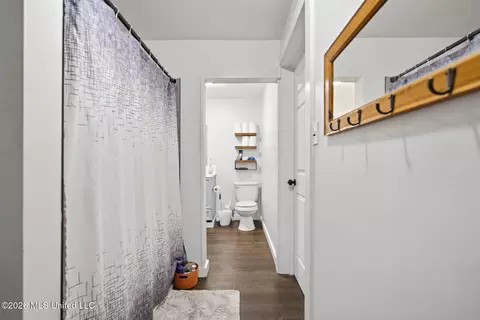 Entry Way - 1230 Weeks Rd, Lucedale, MS 39452 photo 1 of 1