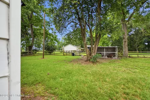 Exterior - 1230 Weeks Rd, Lucedale, MS 39452 photo 3 of 5