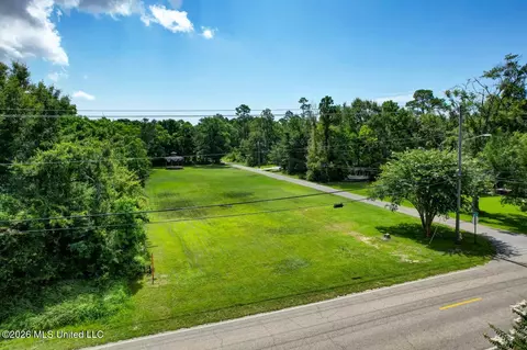 342 Menge Ave, Pass Christian, MS 39571
