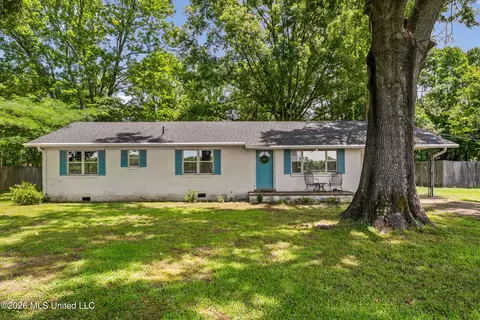 758 Tubbs Rd, Batesville, MS 38606