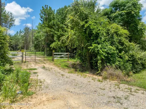 31 Acres Ridgeland Rd, Bassfield, MS 39421