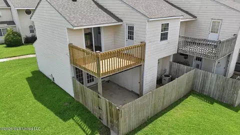 Exterior - 1010 Windrose Dr, Brandon, MS 39047 photo 2 of 5