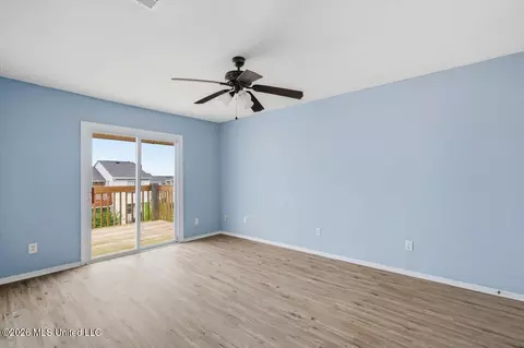 Living - 1010 Windrose Dr, Brandon, MS 39047 photo 3 of 3
