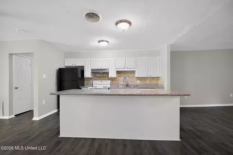 Kitchen - 405 Crestview Dr, Clinton, MS 39056 photo 2 of 2