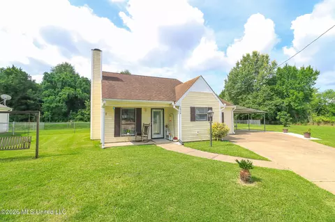 1014 Twin Pine Ln, Pearl, MS 39208