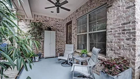 Exterior - 46 Charleston Cir, Brandon, MS 39047 photo 4 of 9