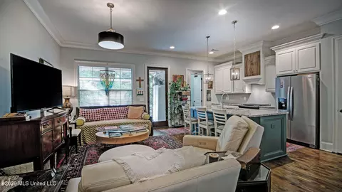 Other - 46 Charleston Cir, Brandon, MS 39047 photo 3 of 8