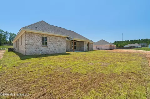 Exterior - 21 Redmont Dr, Sumrall, MS 39482 photo 7 of 11