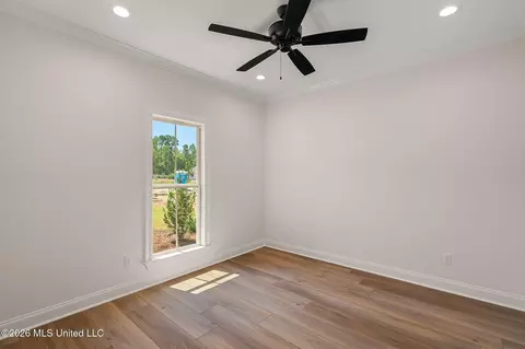 Bedroom - 21 Redmont Dr, Sumrall, MS 39482 photo 4 of 6