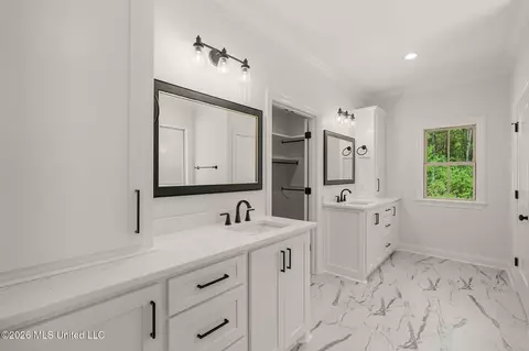 Bath - 21 Redmont Dr, Sumrall, MS 39482 photo 1 of 7