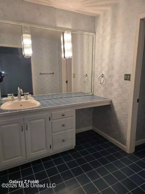 Bath - 1051 Briarwood Dr, Lorman, MS 39096 photo 1 of 3