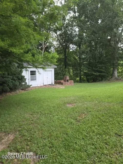 Exterior - 1051 Briarwood Dr, Lorman, MS 39096 photo 2 of 2