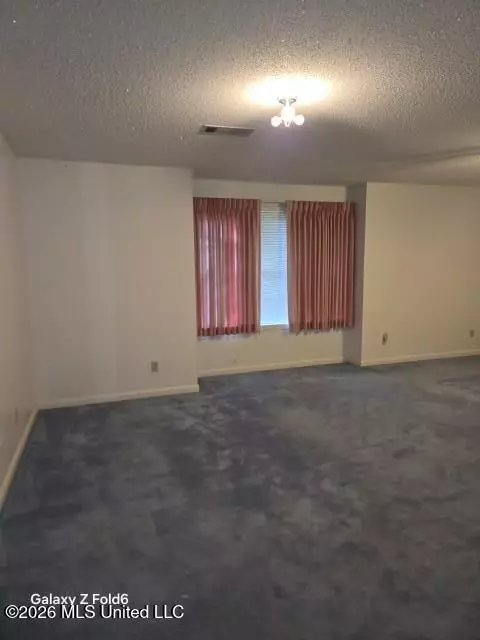 Living - 1051 Briarwood Dr, Lorman, MS 39096 photo 1 of 4