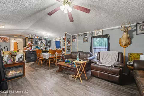 190 Burnis Havard Rd # E, Perkinston, MS 39573 photo 3