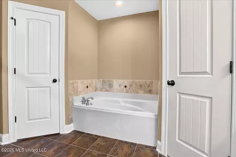 Other - 859 W Fairway Pointe Cv, Hernando, MS 38632 photo 8 of 13