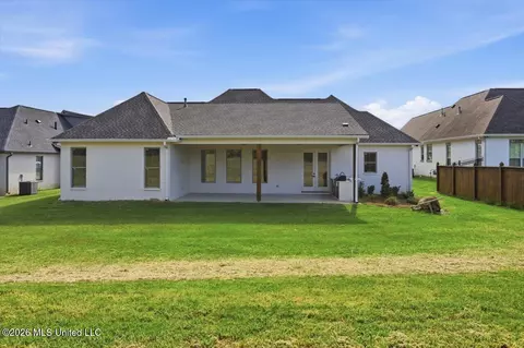Exterior - 115 Genoa Dr, Madison, MS 39110 photo 2 of 5