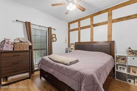 Bedroom - 1310 W Border Ave, Wiggins, MS 39577 photo 3 of 6