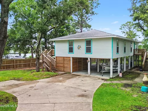1277 John Evans Dr, Gulfport, MS 39507