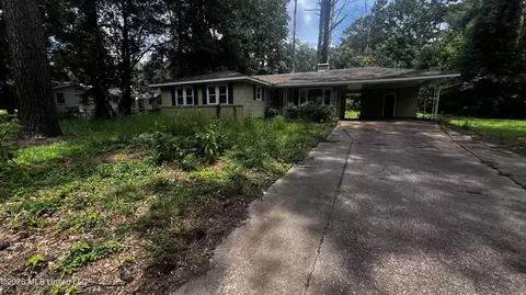 3110 Peterson Dr, Jackson, MS 39212