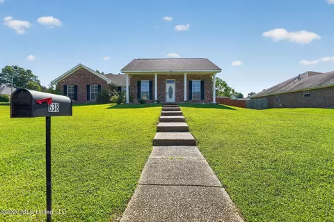 638 Oak Ridge Way, Pearl, MS 39208