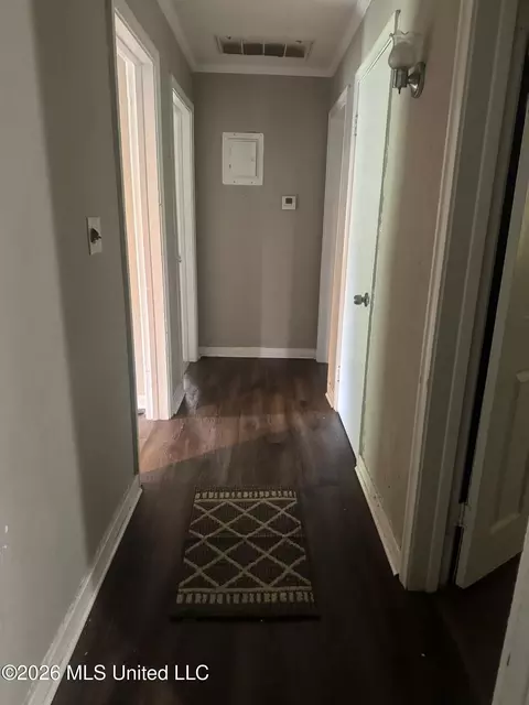 Entry Way - 4167 Del Rosa Dr, Jackson, MS 39206 photo 2 of 3