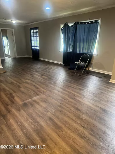 Living - 4167 Del Rosa Dr, Jackson, MS 39206 photo 1 of 1