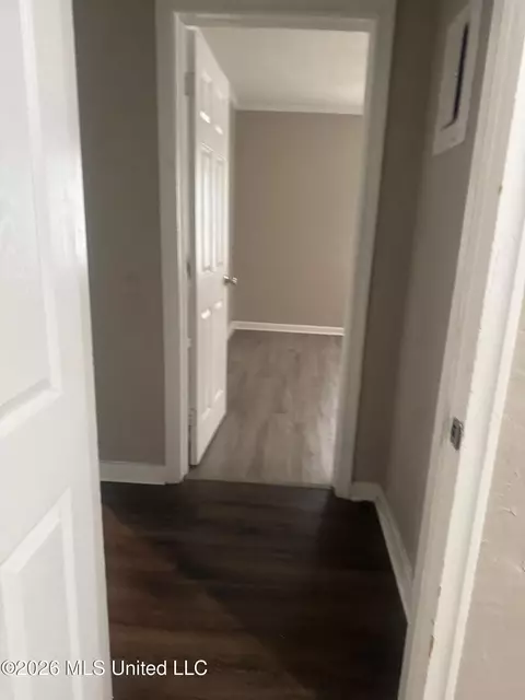 Entry Way - 4167 Del Rosa Dr, Jackson, MS 39206 photo 3 of 3