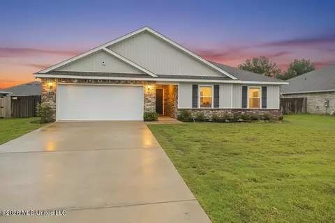 9317 Lexi Ln, Biloxi, MS 39532