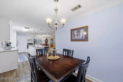 Dining - 232 White, Florence, MS 39073 photo 2 of 4