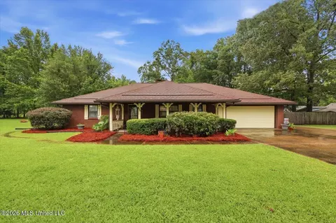 232 White, Florence, MS 39073