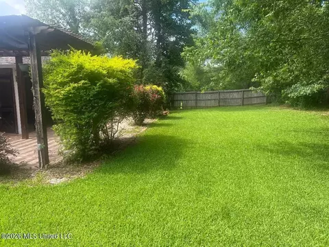 Exterior - 420 Pecan Cir, Brandon, MS 39042 photo 3 of 7