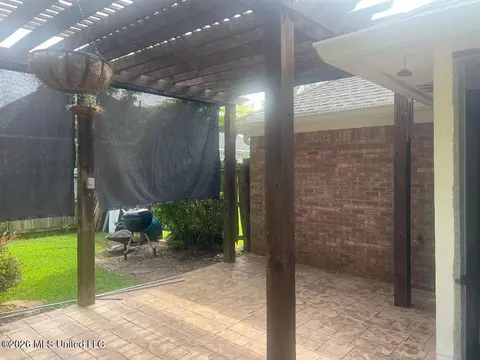 Exterior - 420 Pecan Cir, Brandon, MS 39042 photo 5 of 7