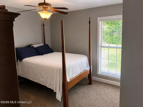 Bedroom - 420 Pecan Cir, Brandon, MS 39042 photo 2 of 2