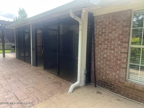Exterior - 420 Pecan Cir, Brandon, MS 39042 photo 4 of 7