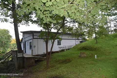 Exterior - 10863 Ben Vorlichs Head, Hernando, MS 38632 photo 3 of 8