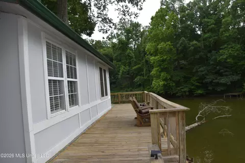 Exterior - 10863 Ben Vorlichs Head, Hernando, MS 38632 photo 2 of 8