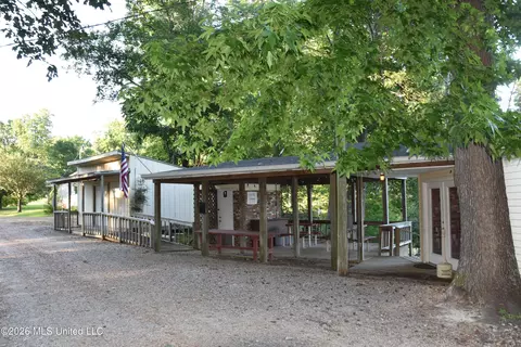 Exterior - 10863 Ben Vorlichs Head, Hernando, MS 38632 photo 7 of 8