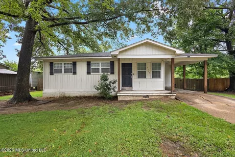4146 Dearing St, Pearl, MS 39208