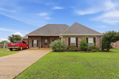 247 Tucker Dr, Brandon, MS 39042