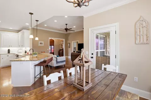 Dining - 247 Tucker Dr, Brandon, MS 39042 photo 1 of 2