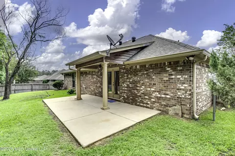 Exterior - 164 Britton Cir, Flowood, MS 39232 photo 6 of 7