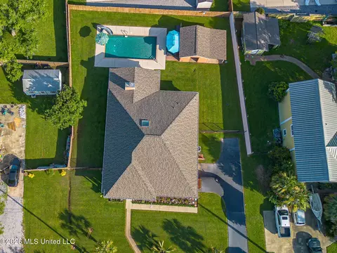 View/Area - 213 E Third St, Long Beach, MS 39560 photo 1 of 1