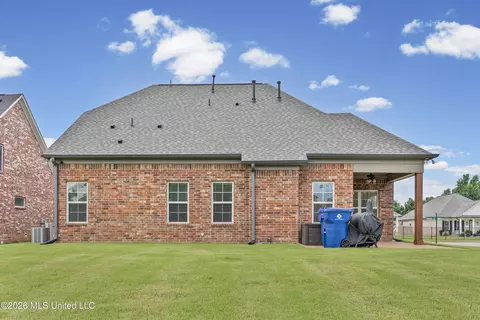 Exterior - 3452 Kreunen St, Nesbit, MS 38651 photo 3 of 7