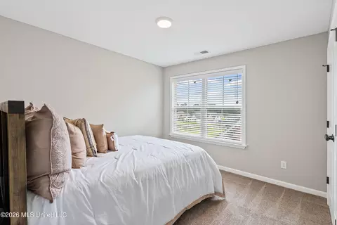 Bedroom - 3452 Kreunen St, Nesbit, MS 38651 photo 4 of 6