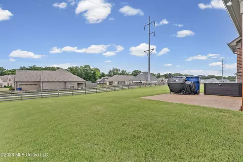 Exterior - 3452 Kreunen St, Nesbit, MS 38651 photo 4 of 7