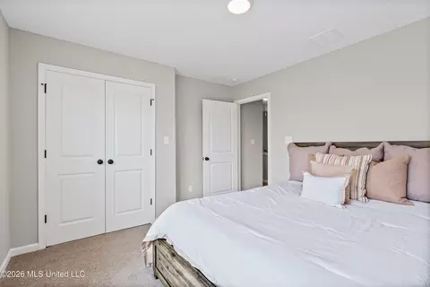 Bedroom - 3452 Kreunen St, Nesbit, MS 38651 photo 5 of 6