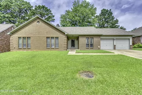 510 Bay Pointe Cir, Brandon, MS 39047