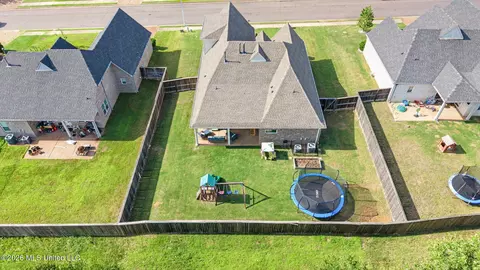 View/Area - 143 Magnolia Gardens Dr, Hernando, MS 38632 photo 1 of 3