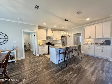 Kitchen - 187 Sandra Parker Dr, Lucedale, MS 39452 photo 11 of 13